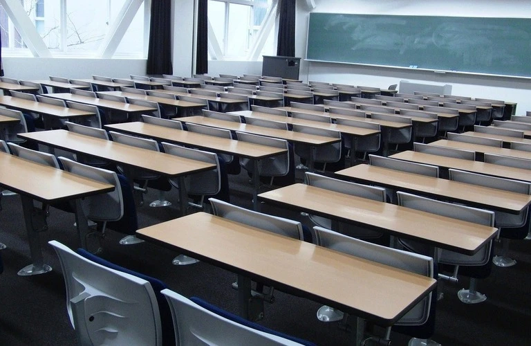 学校現場の安全を守るために